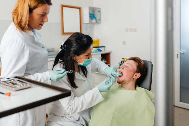 Best Emergency Tooth Extraction in Spanay, WA